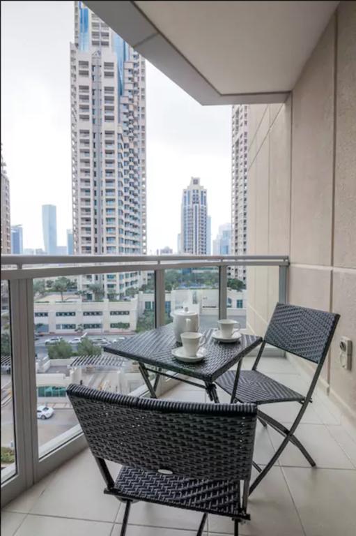 Faraway Homes - Burj Residences دبي المظهر الخارجي الصورة